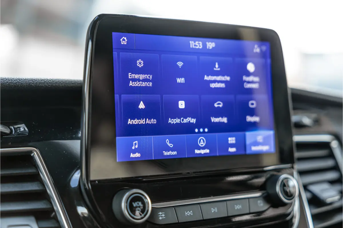 300 2.0 TDCI 170 PK L2H1 Limited DC | Dubbel cabine | ACC | Elek stoelen | Lederen bekleding | Navigatie | CarPlay | Camera | Trekhaak | Orig. NL auto | Nieuwe APK