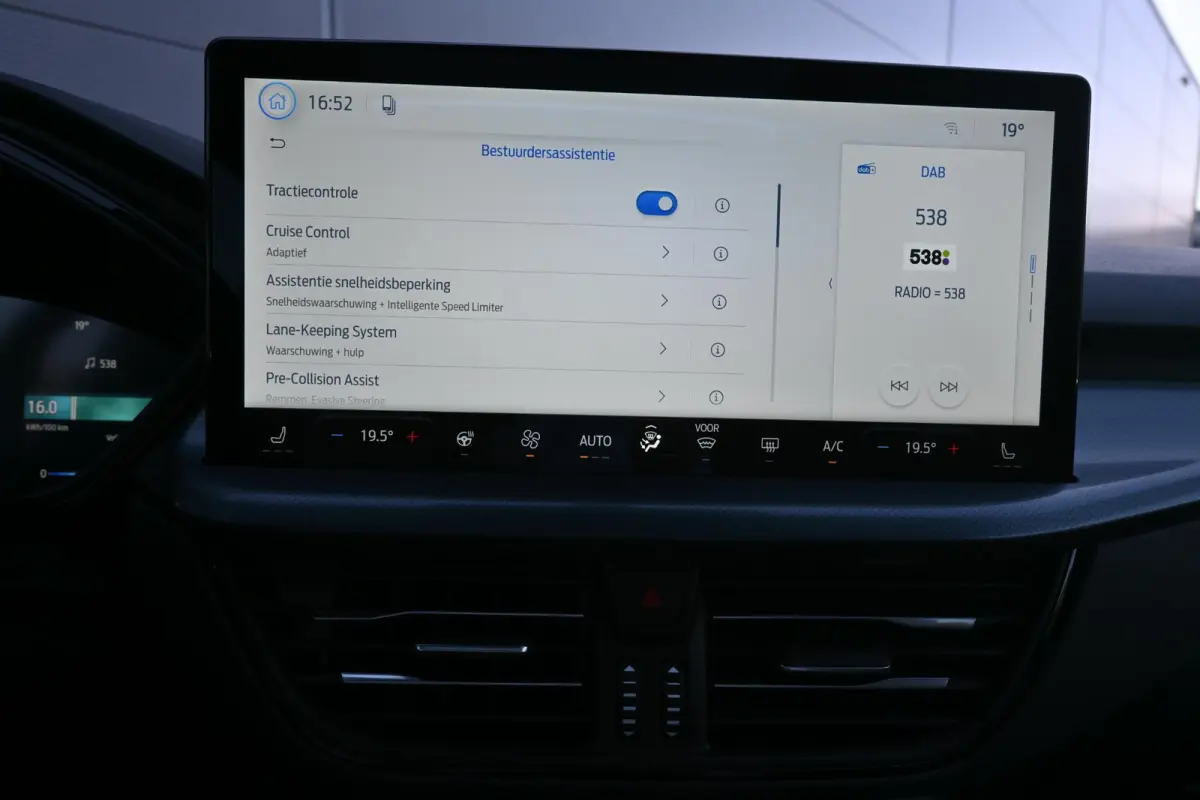 2.5 PHEV BlueCruise Edition | Trekhaak 2100 KG | LED Matrix | Stoel  V/A & Stuurverwarming | Bluecruise Autopilot | 19'' Velgen
