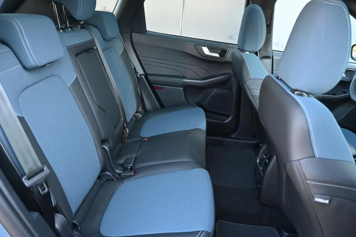 2.5 PHEV BlueCruise Edition | Trekhaak 2100 KG | LED Matrix | Stoel  V/A & Stuurverwarming | Bluecruise Autopilot | 19'' Velgen