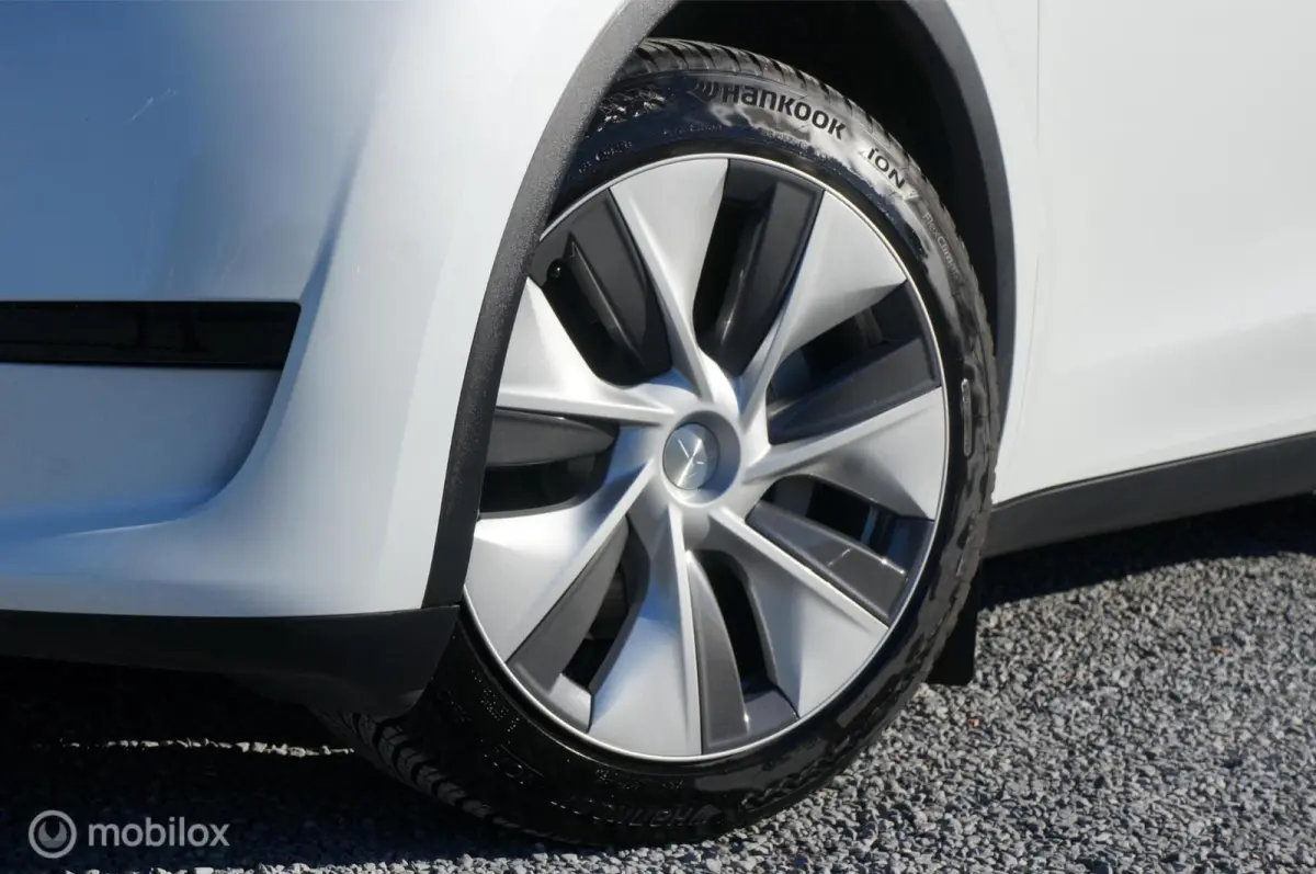 RWD 58 kWh Premium Leather FSD Pano Trekhaak !