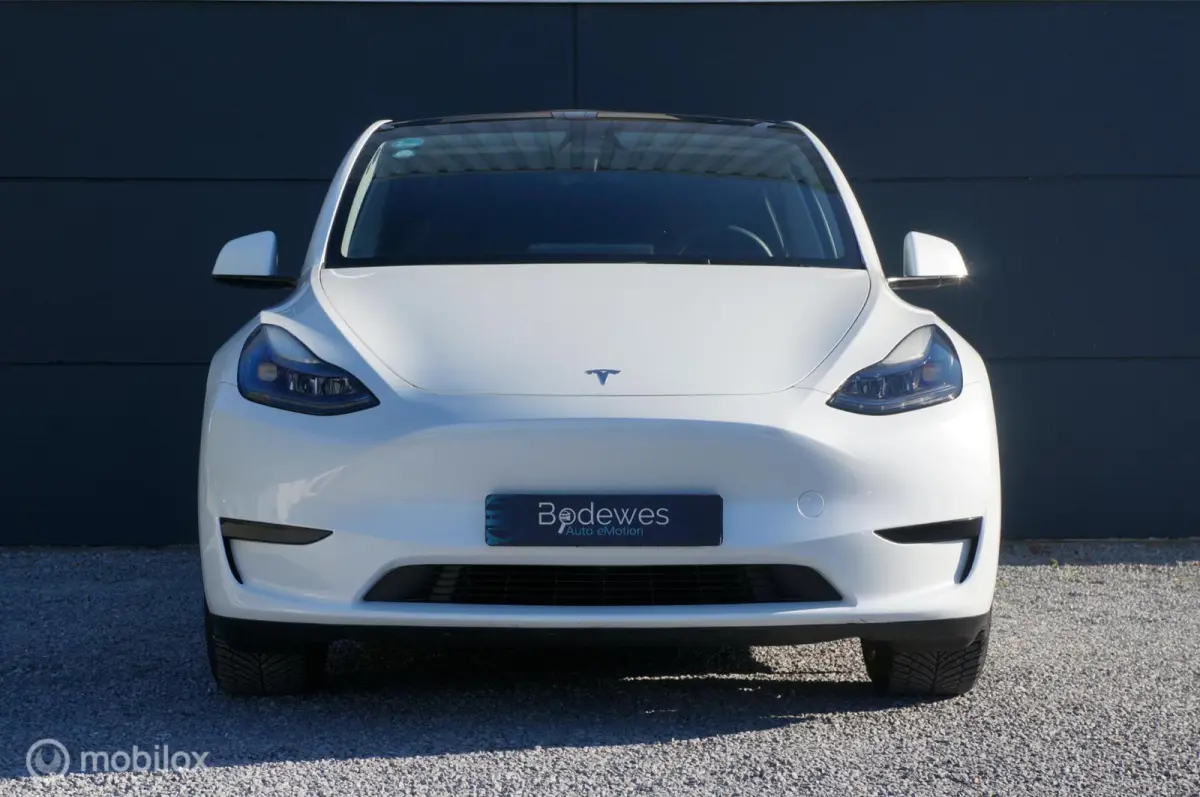 RWD 58 kWh Premium Leather FSD Pano Trekhaak !