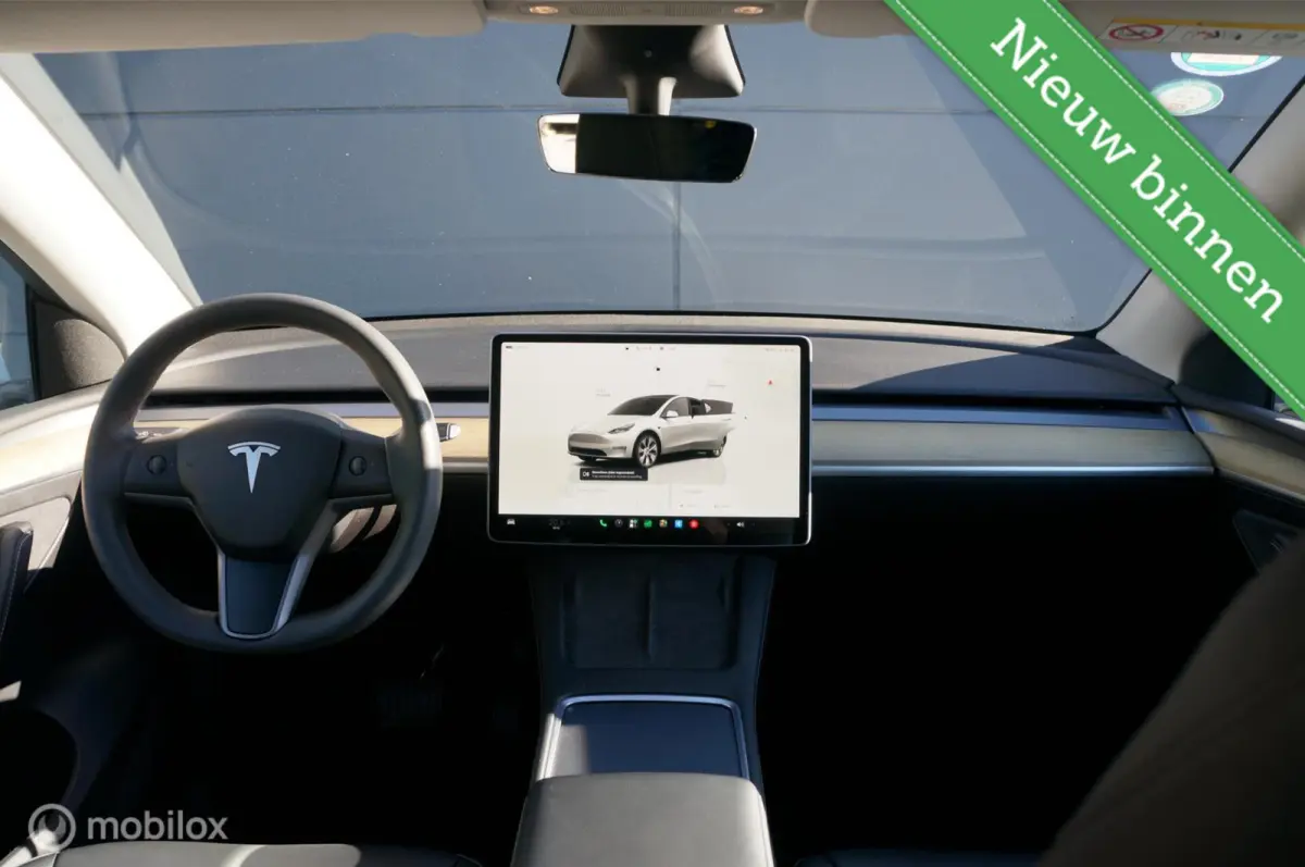 RWD 58 kWh Premium Leather FSD Pano Trekhaak !