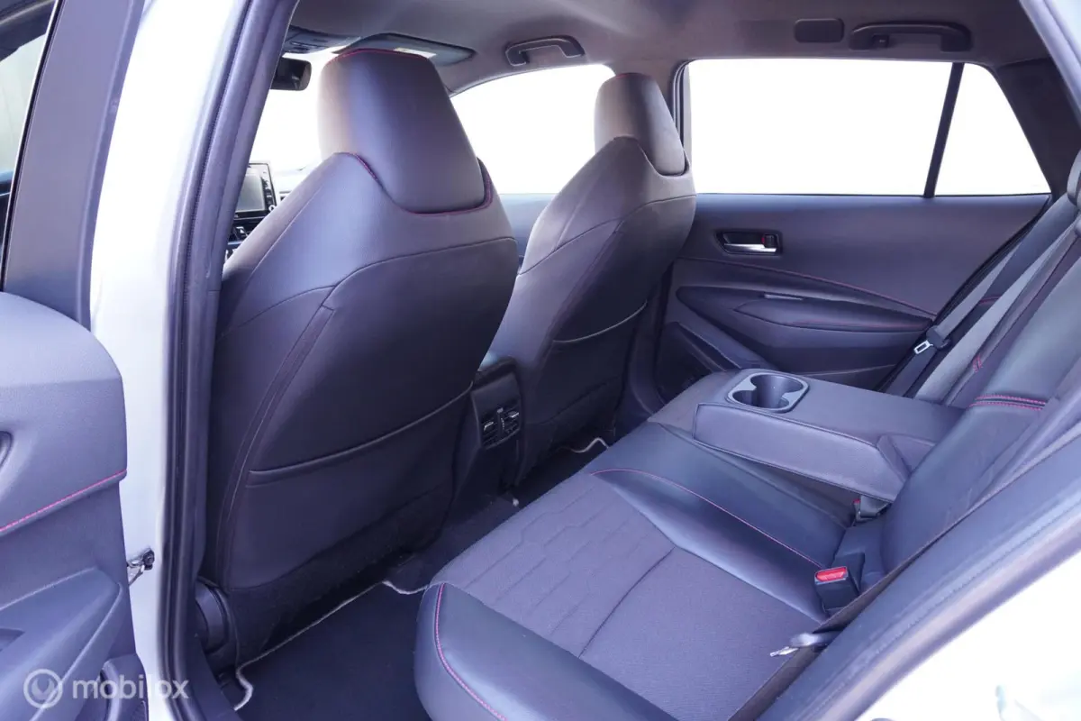 2.0 Hybrid Executive