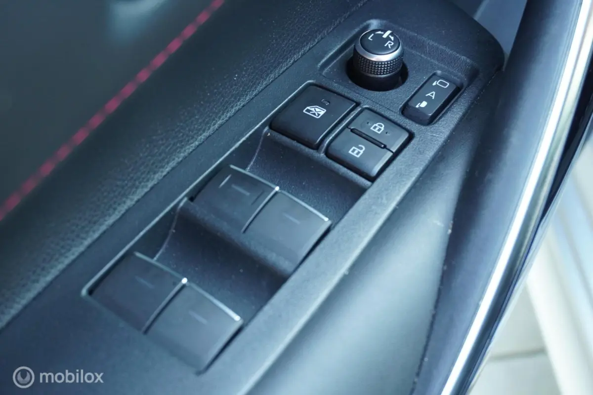 2.0 Hybrid Executive