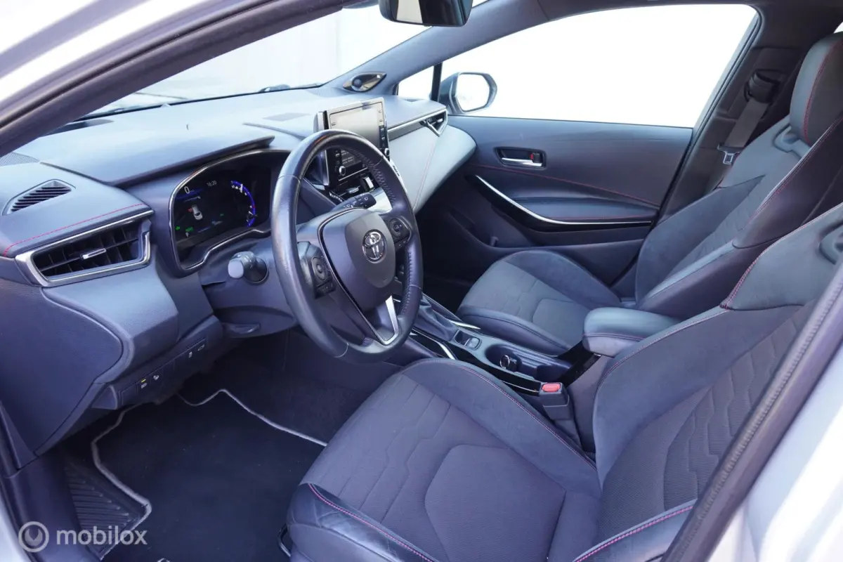 2.0 Hybrid Executive