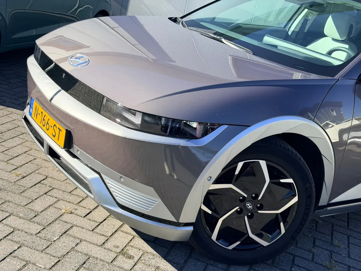 Lounge 73kWh / Verwacht / Nette Auto! / Uniek Interieur! /