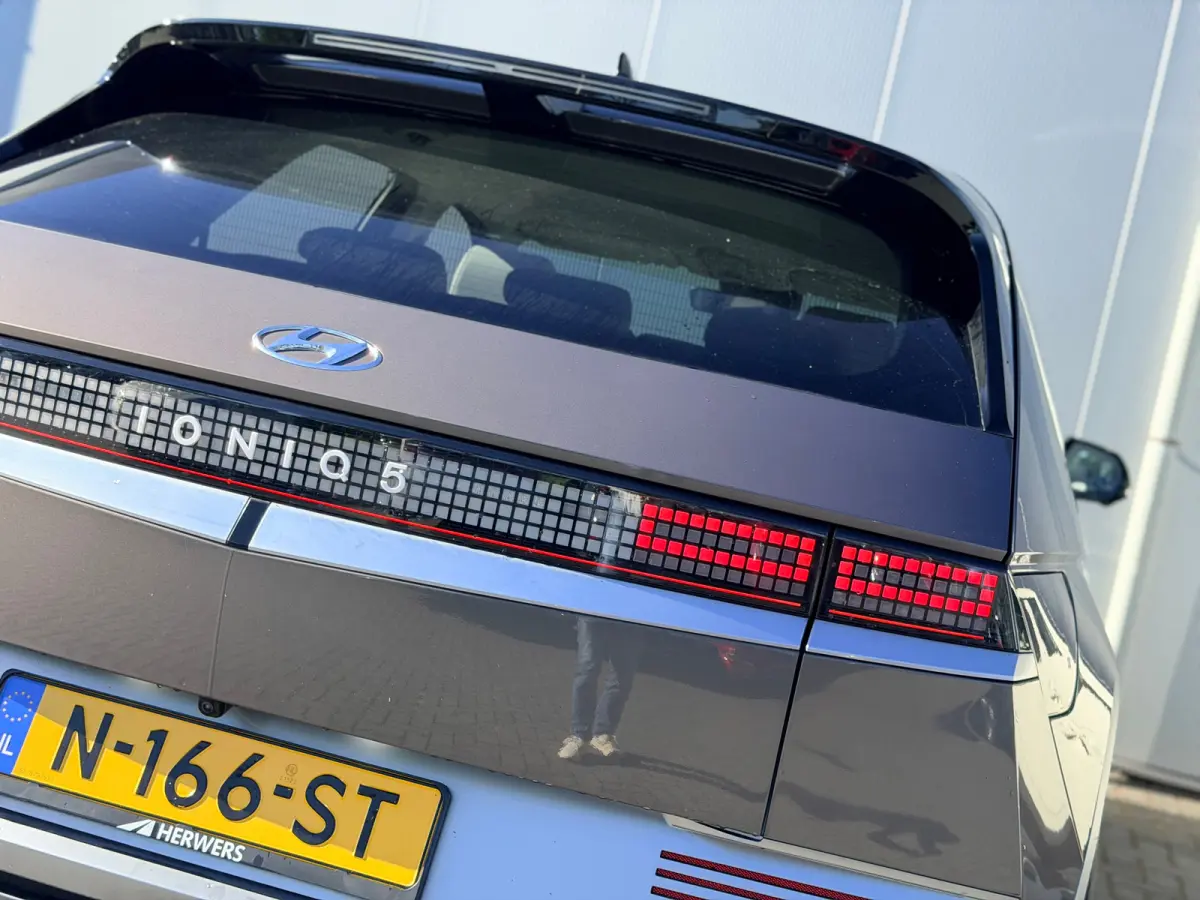 Lounge 73kWh / Verwacht / Nette Auto! / Uniek Interieur! /