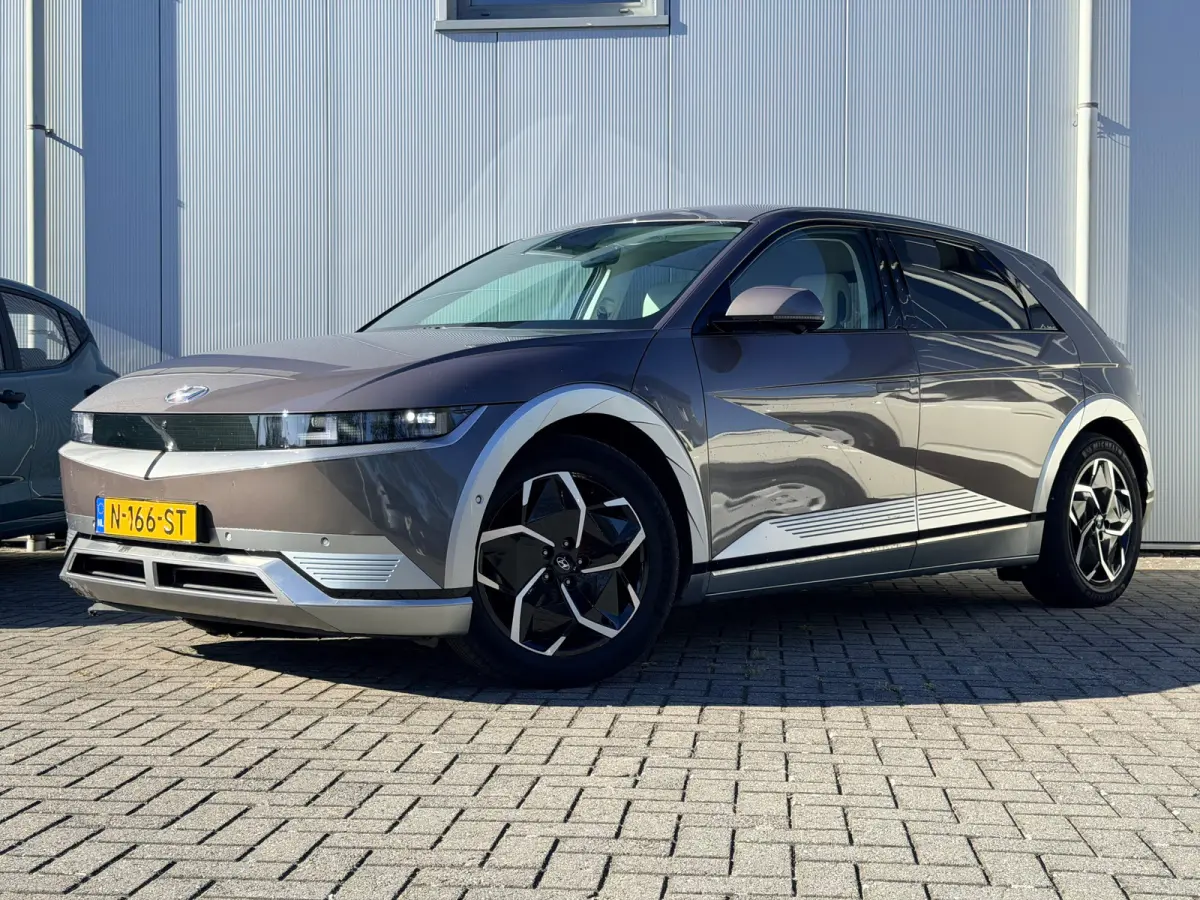 Lounge 73kWh / Verwacht / Nette Auto! / Uniek Interieur! /