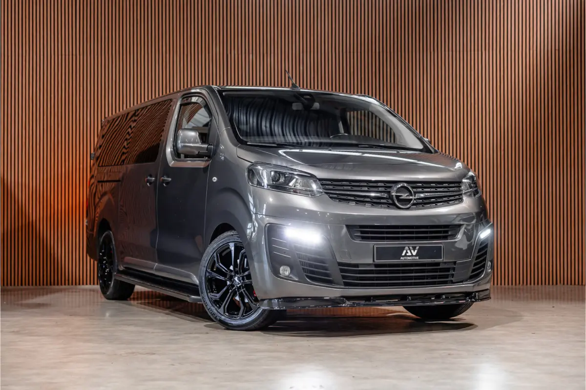 2.0 CDTI 177 PK L3H1 DC Innovation | Marge | BTW & BPM Vrij | L+R Schuifdeur | CarPlay | Camera | Navigatie | Bi-Xenon | Blind Spot | Trekhaak | F1 Flippers | Cruise control | Nieuwe APK