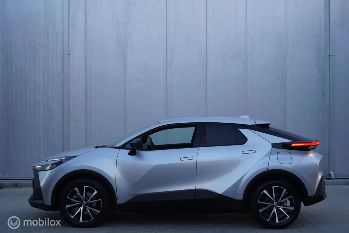 2.0 Plug-in Hybrid 220 Dynamic
