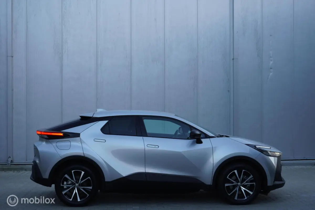 2.0 Plug-in Hybrid 220 Dynamic