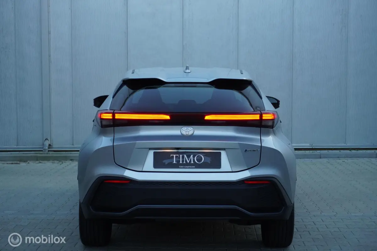 2.0 Plug-in Hybrid 220 Dynamic