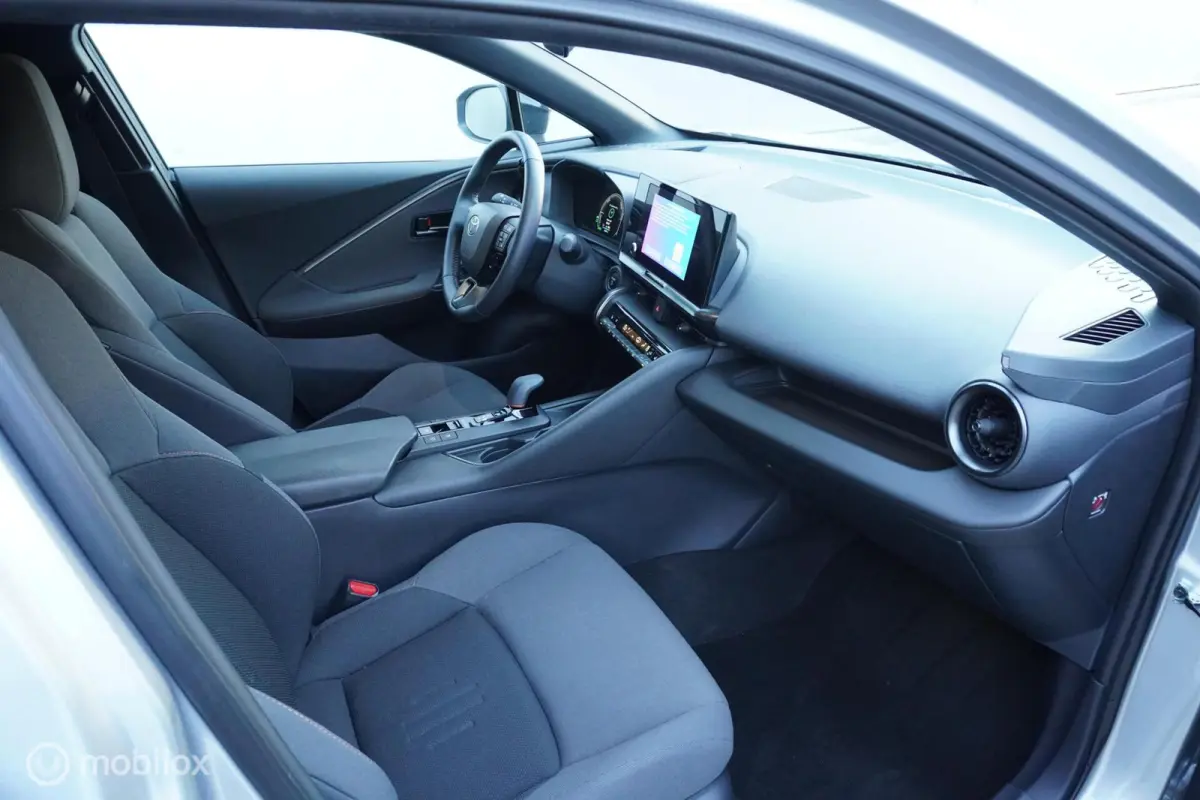 2.0 Plug-in Hybrid 220 Dynamic