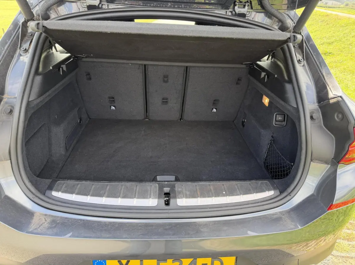 sDrive18i autom led clima navi cruise lmv 104,410km