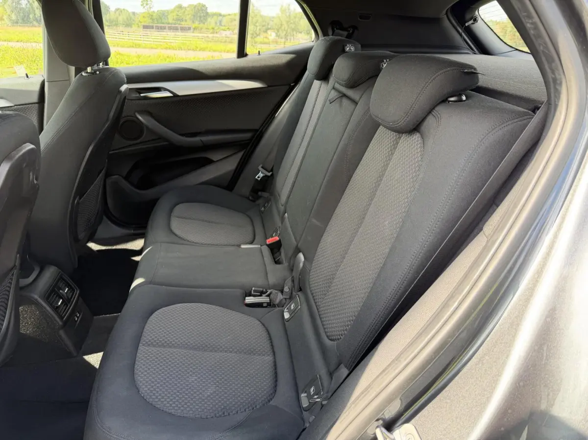 sDrive18i autom led clima navi cruise lmv 104,410km