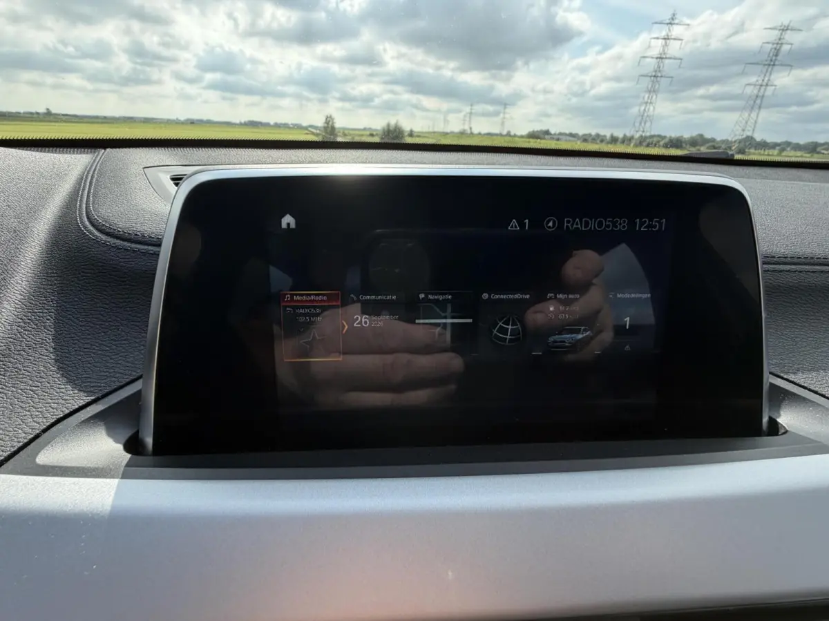 sDrive18i autom led clima navi cruise lmv 104,410km