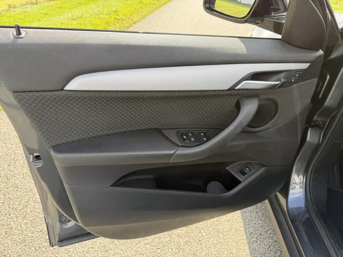 sDrive18i autom led clima navi cruise lmv 104,410km