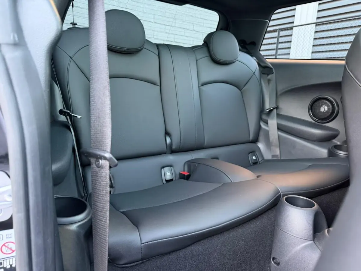 Classic 33 kWh | PANO | Keyless | SOH 97.0% |