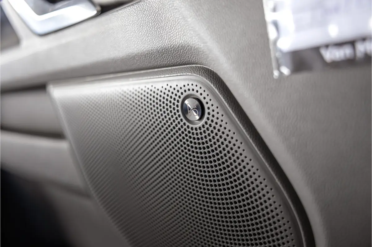 300 2.0 TDCI L2H1 Sport | L+R Schuifdeur | Bang & Olufsen | ACC | Blind Spot | Elek stoelen | CarPlay | Navigatie | LED | DAB | Stoelverwarming | Trekhaak | Dealer onderhouden | Verlengde fa