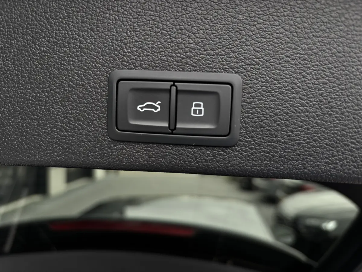 35 TFSI S-Line Black Ed. Keyless Camera