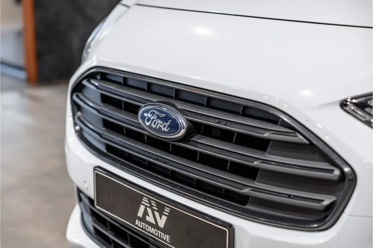 1.0 Ecoboost L2 | Cruise control | 3-Zitter | Stoelverwarming | PDC V+A | MF Stuur | Airco | Trekhaak | Elek spiegels | DAB | Nieuwe APK