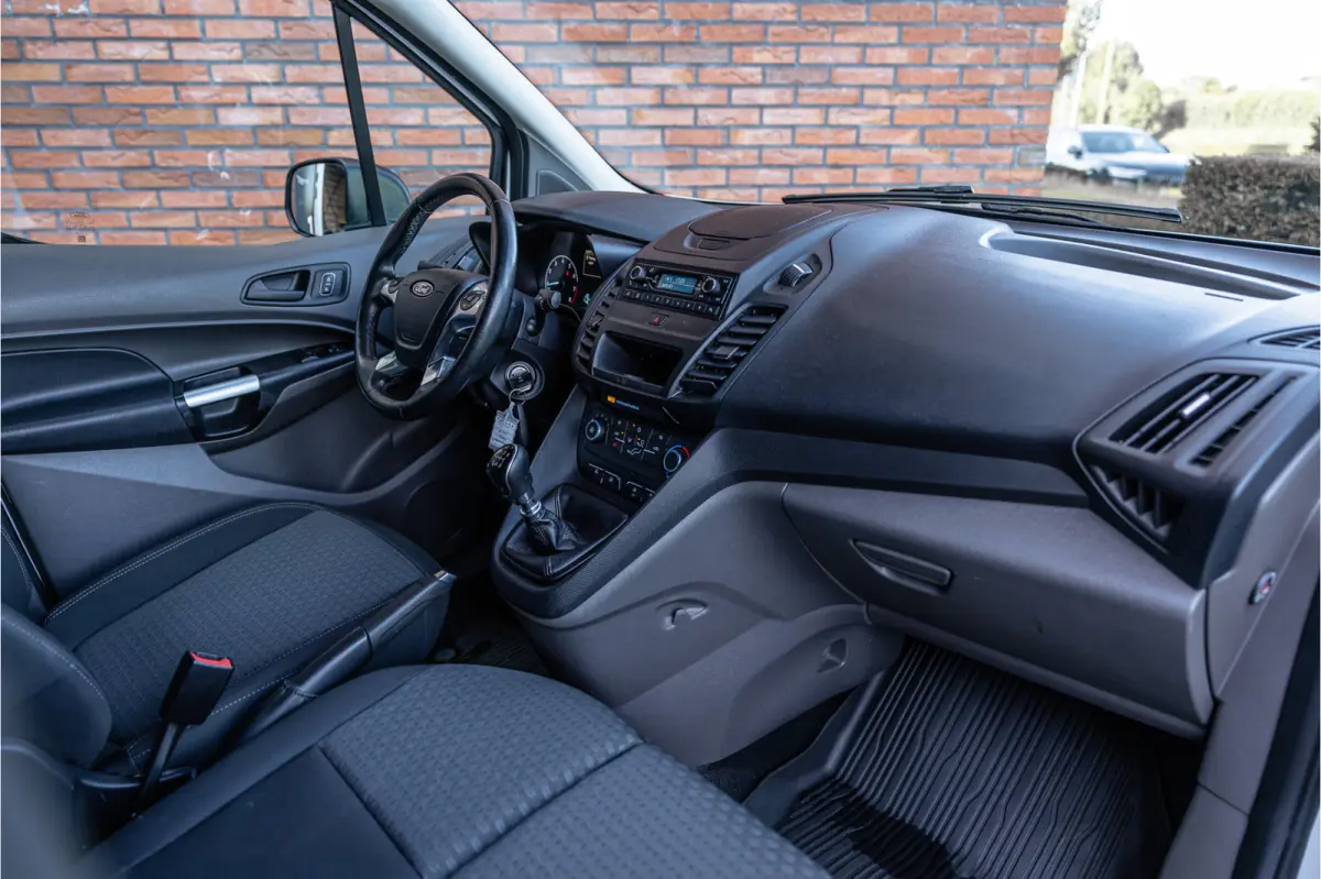1.0 Ecoboost L2 | Cruise control | 3-Zitter | Stoelverwarming | PDC V+A | MF Stuur | Airco | Trekhaak | Elek spiegels | DAB | Nieuwe APK