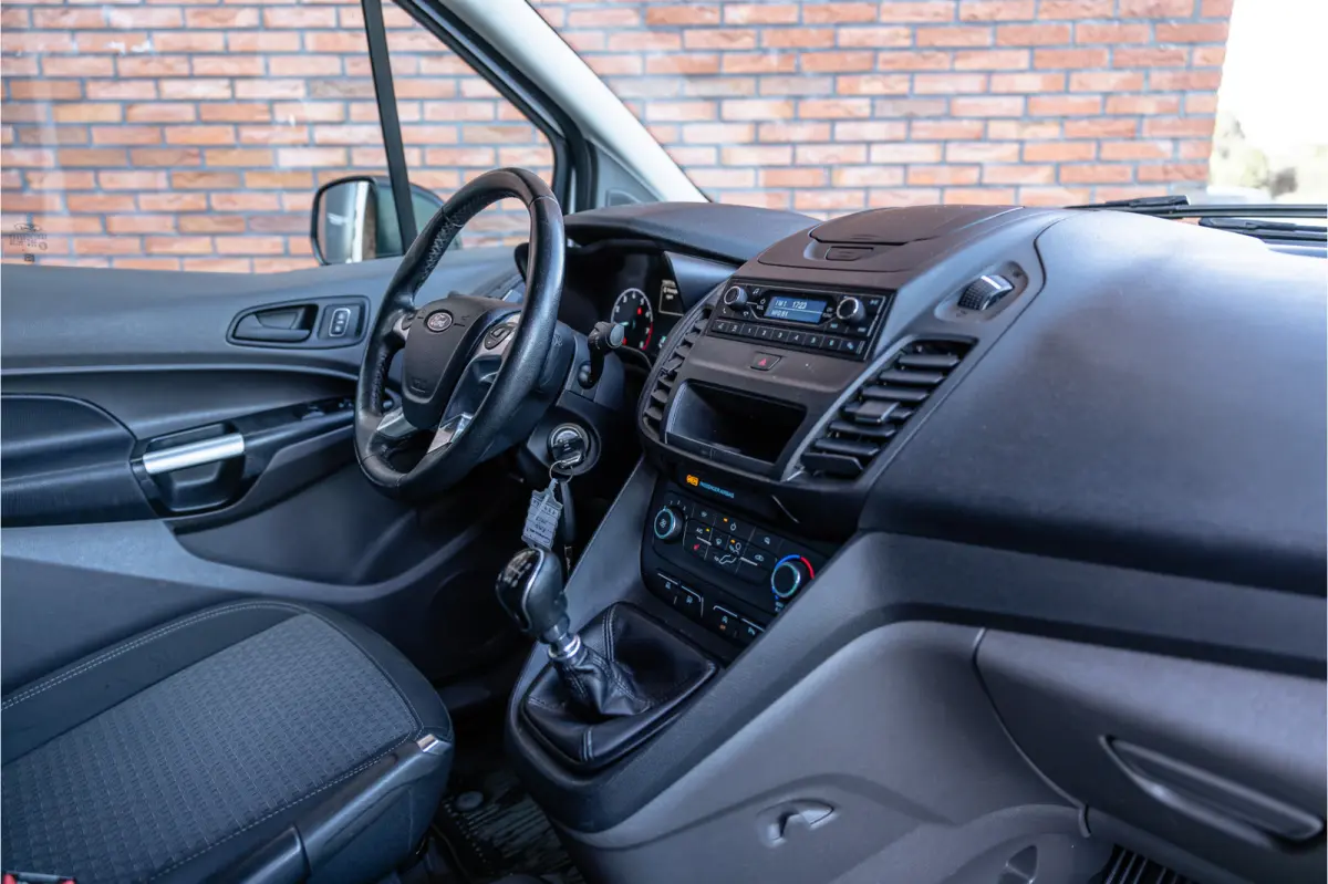 1.0 Ecoboost L2 | Cruise control | 3-Zitter | Stoelverwarming | PDC V+A | MF Stuur | Airco | Trekhaak | Elek spiegels | DAB | Nieuwe APK