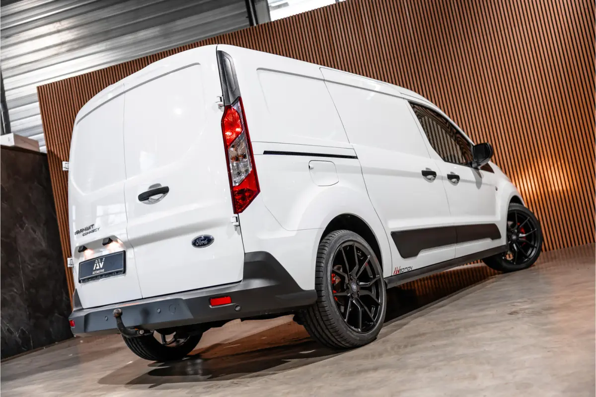 1.0 Ecoboost L2 | Cruise control | 3-Zitter | Stoelverwarming | PDC V+A | MF Stuur | Airco | Trekhaak | Elek spiegels | DAB | Nieuwe APK