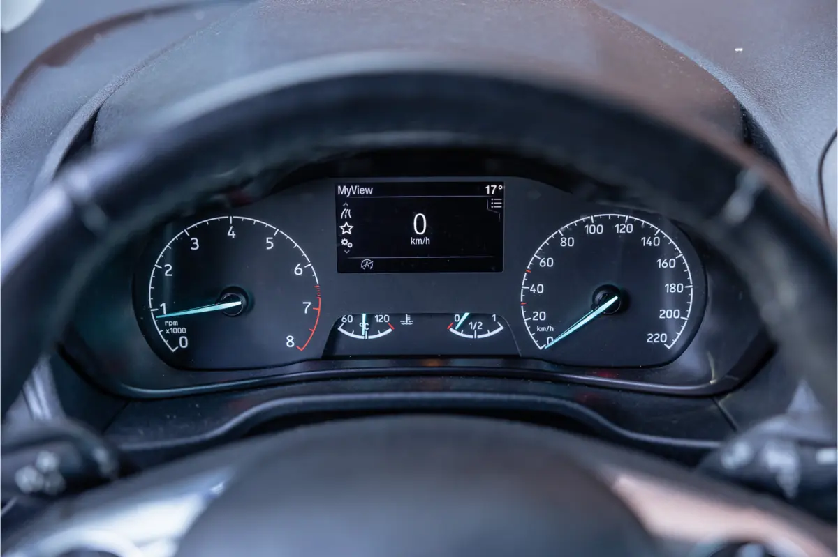 1.0 Ecoboost L2 | Cruise control | 3-Zitter | Stoelverwarming | PDC V+A | MF Stuur | Airco | Trekhaak | Elek spiegels | DAB | Nieuwe APK