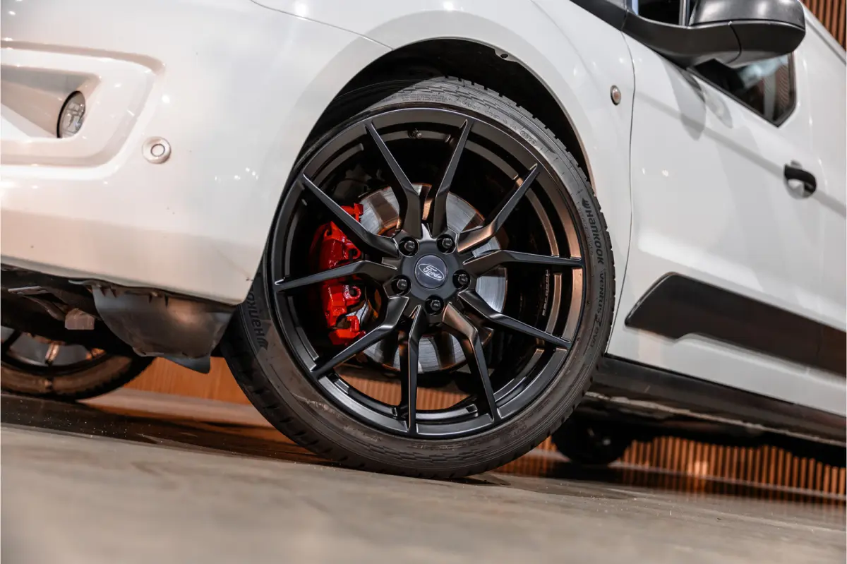 1.0 Ecoboost L2 | Cruise control | 3-Zitter | Stoelverwarming | PDC V+A | MF Stuur | Airco | Trekhaak | Elek spiegels | DAB | Nieuwe APK