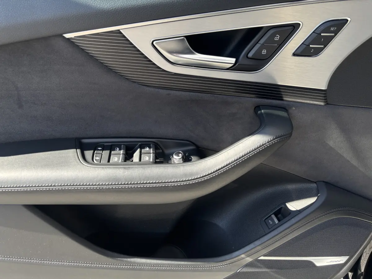 3.0 TDI e-tron quattro Premium Head-up Bose Pano