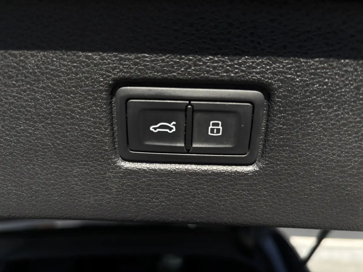 3.0 TDI e-tron quattro Premium Head-up Bose Pano