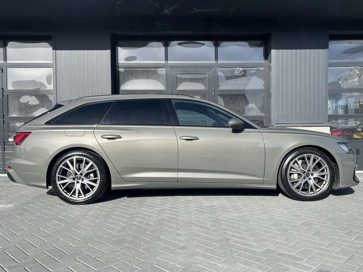50 TFSI e quattro S-Line Competition