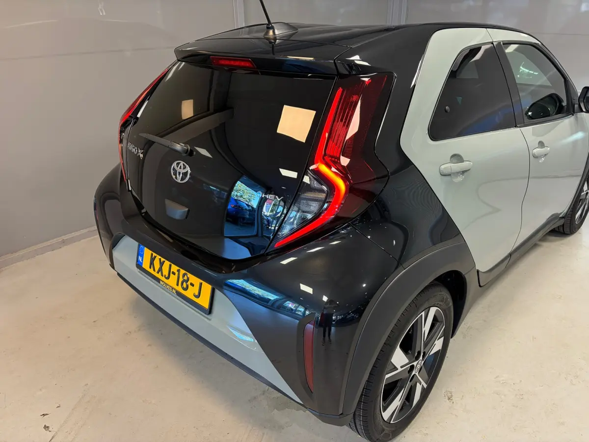 Hybrid 115 Pulse | Camera | Stoelverwarming | Parkeersensoren | Climate control |