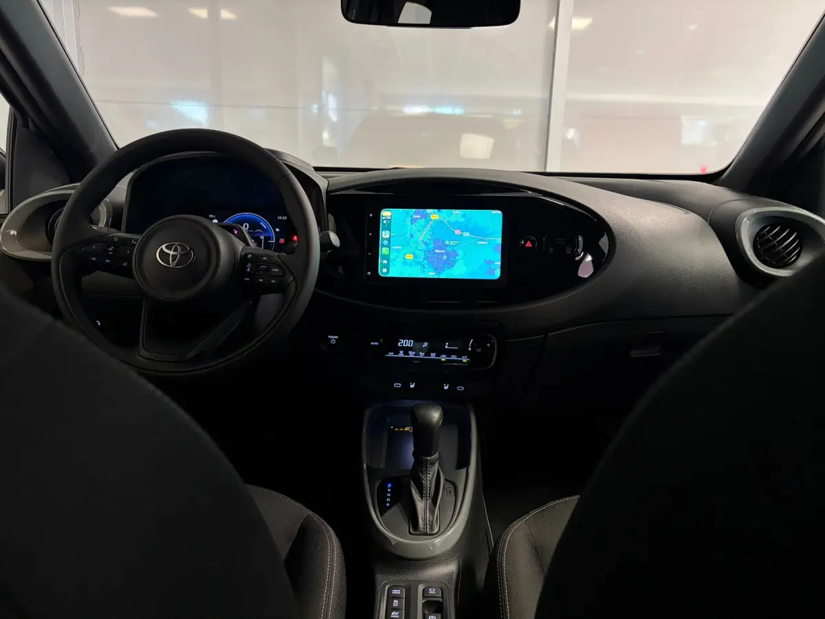 Hybrid 115 Pulse | Camera | Stoelverwarming | Parkeersensoren | Climate control |