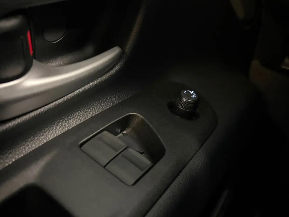 Hybrid 115 Pulse | Camera | Stoelverwarming | Parkeersensoren | Climate control |
