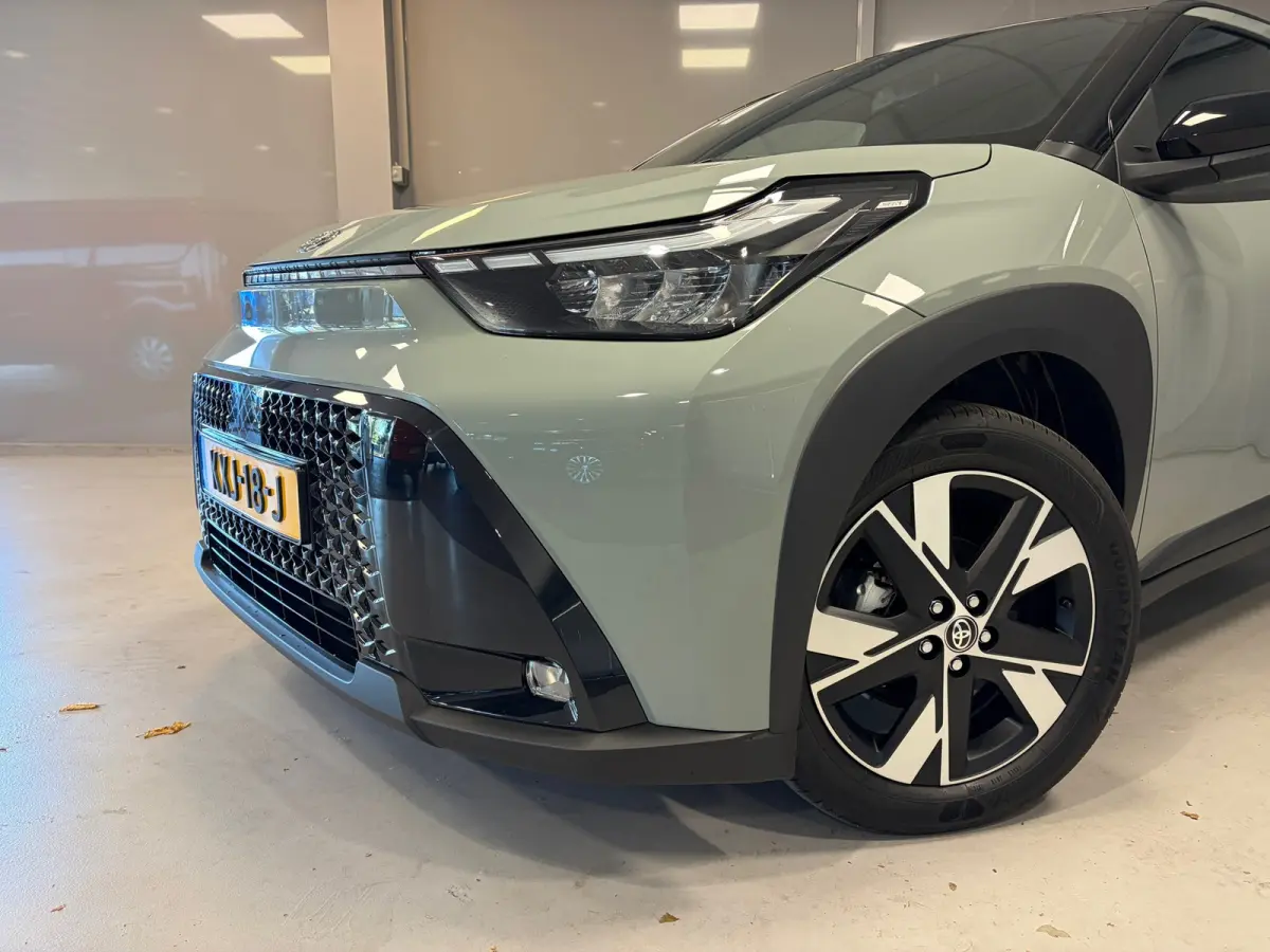 Hybrid 115 Pulse | Camera | Stoelverwarming | Parkeersensoren | Climate control |