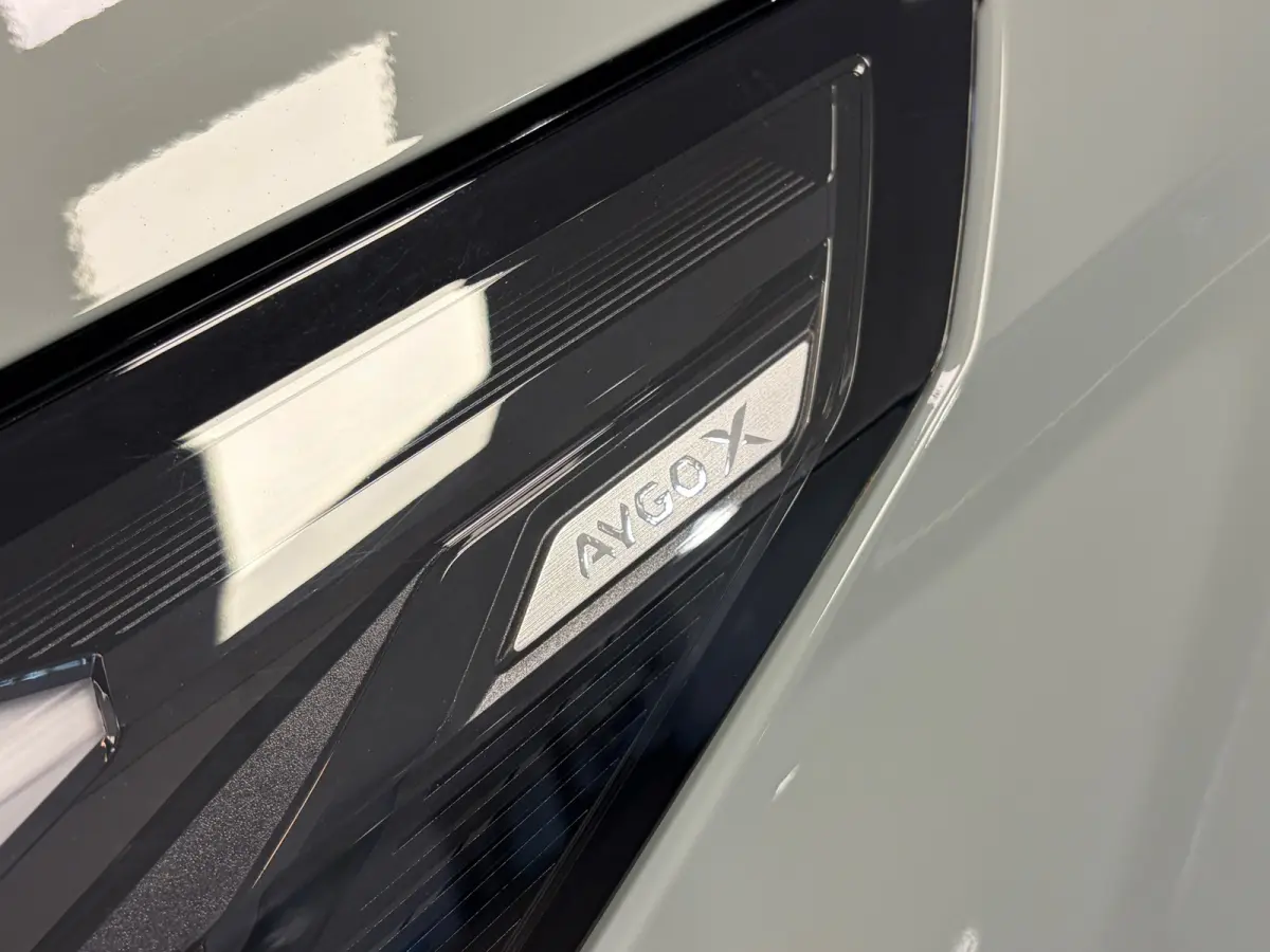Hybrid 115 Pulse | Camera | Stoelverwarming | Parkeersensoren | Climate control |