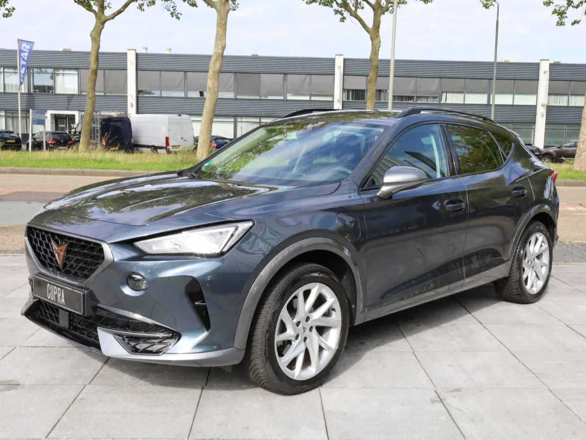 1.4 e-Hybrid 204PK | Keyless | Carplay/Android | Getint Glas | Adaptive Cruise | Virtual | 18"Inch |