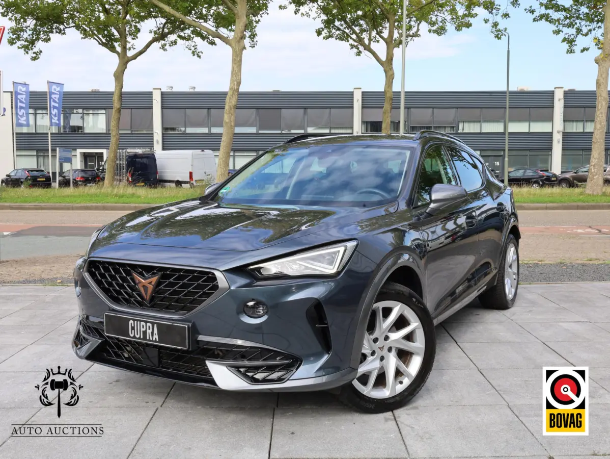 1.4 e-Hybrid 204PK | Keyless | Carplay/Android | Getint Glas | Adaptive Cruise | Virtual | 18"Inch |