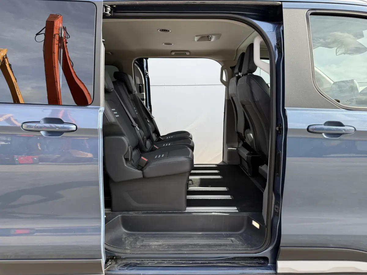 233PK PHEV Prijs Incl. BPM Excl. BTW Automaat 8-Personen Automaat LED B&O Audio Lichtmetalen Velgen PDC Carplay Camera Parkeersensoren Cruise Control