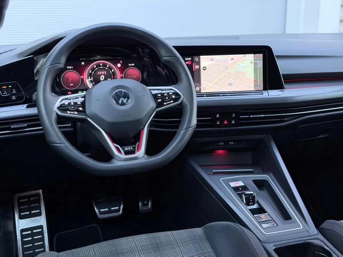 2.0 TSI GTI Pano/Matrix/Camera
