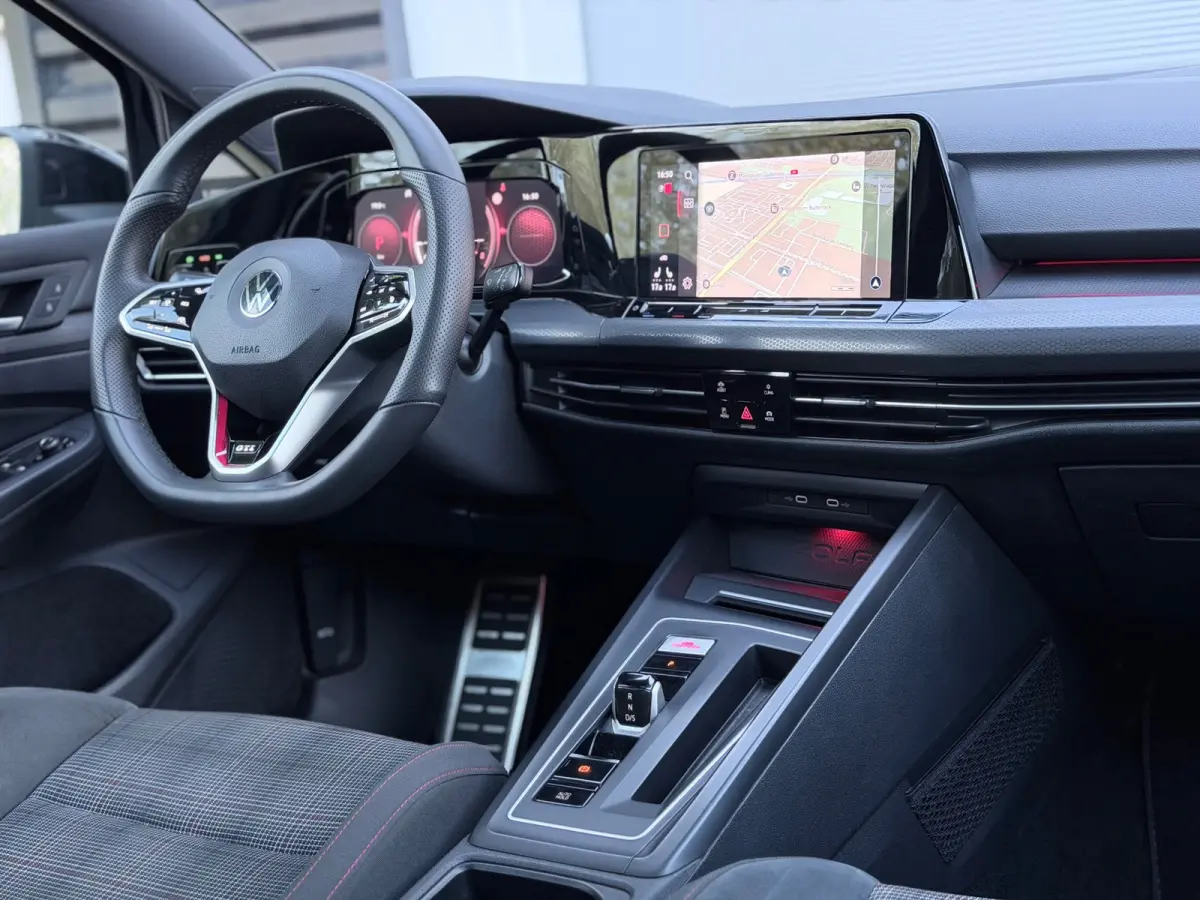 2.0 TSI GTI Pano/Matrix/Camera