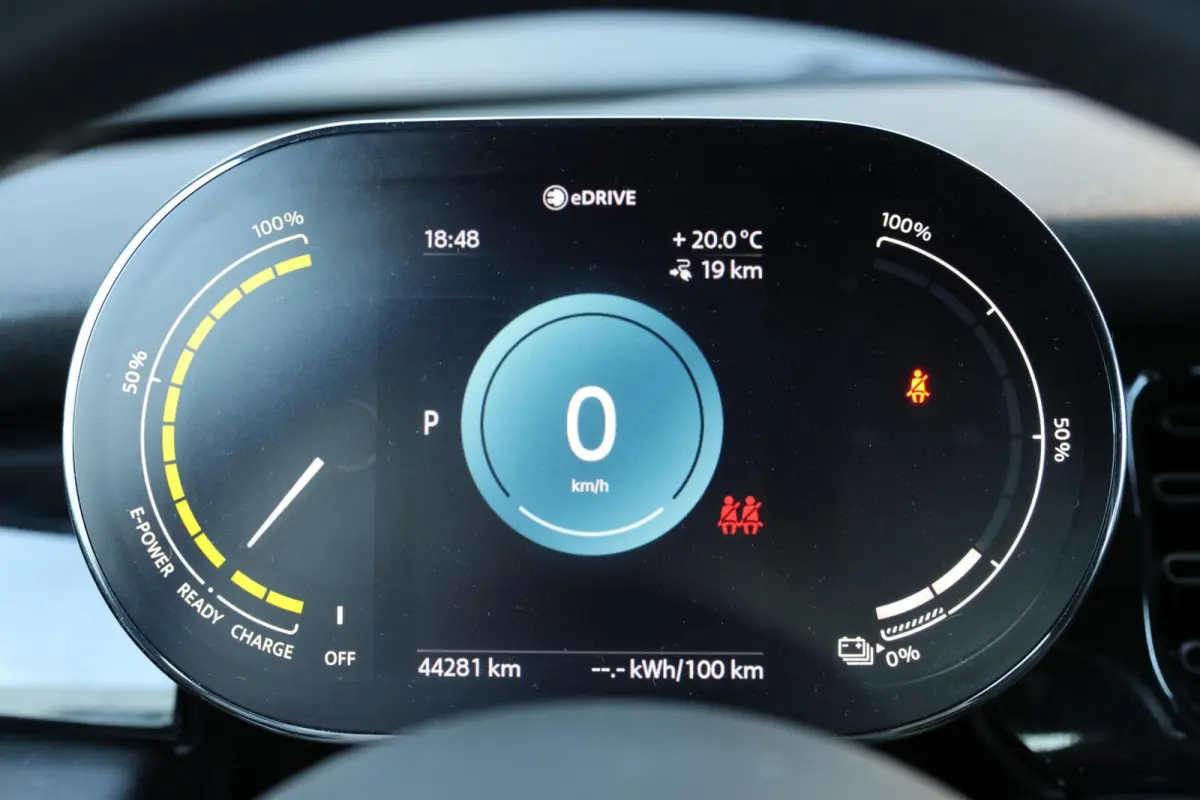 Classic 33 kWh | NAVI | Carplay | SOH 95.5% |