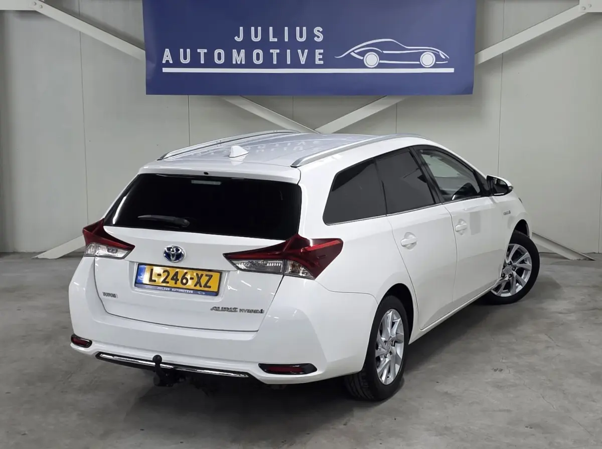 1.8 Hybrid Dynamic Dealer Onderhouden Trekhaak Camera Clima Mooi!