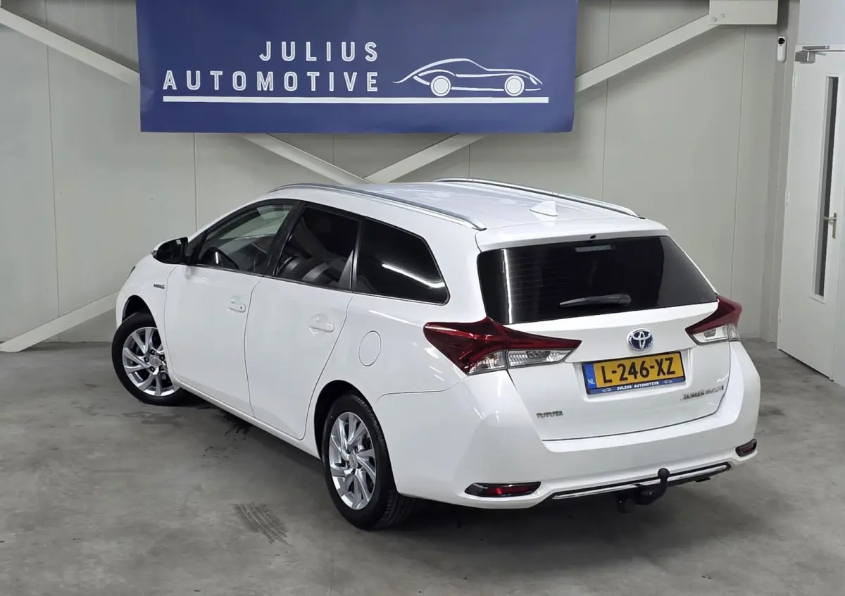 1.8 Hybrid Dynamic Dealer Onderhouden Trekhaak Camera Clima Mooi!