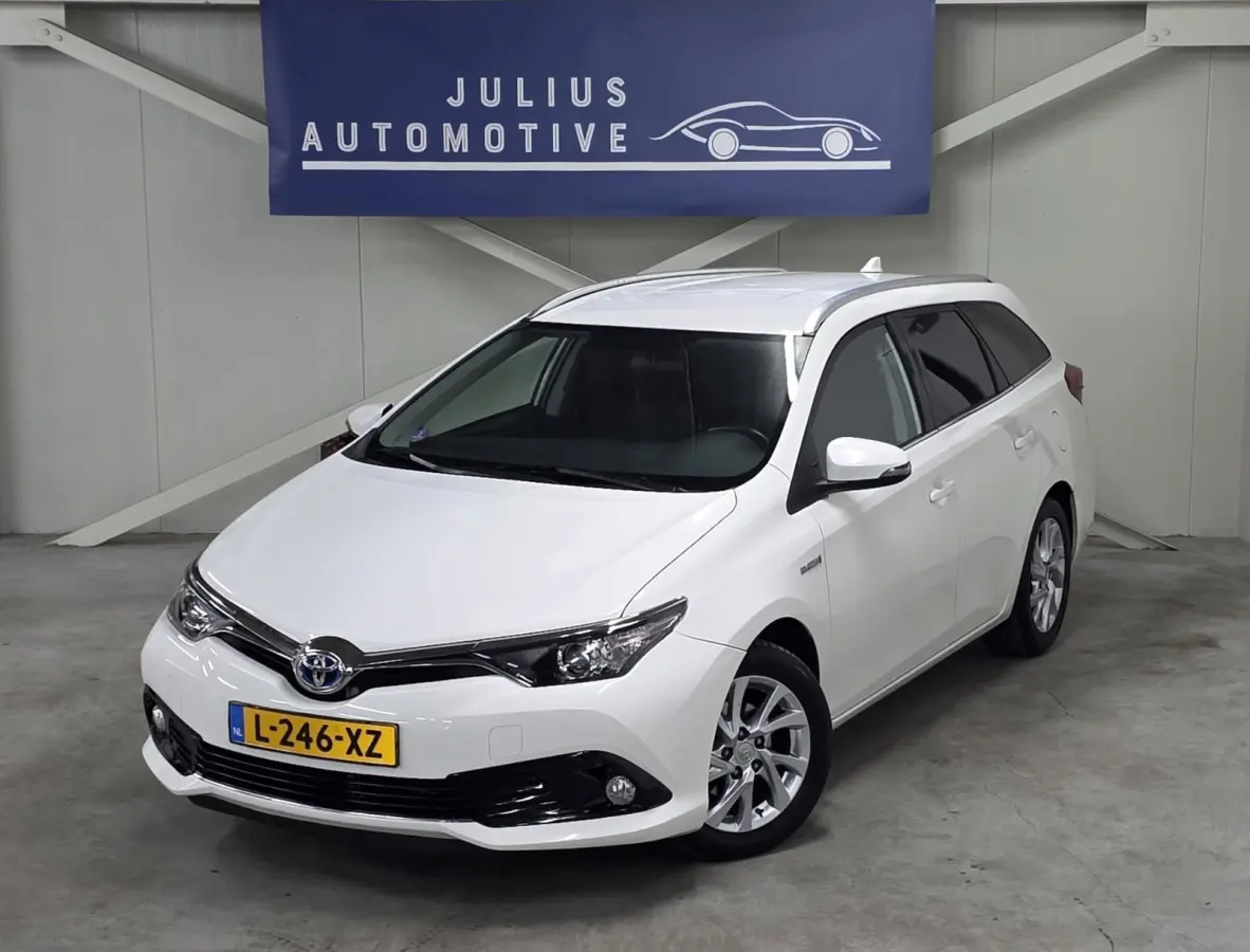 1.8 Hybrid Dynamic Dealer Onderhouden Trekhaak Camera Clima Mooi!
