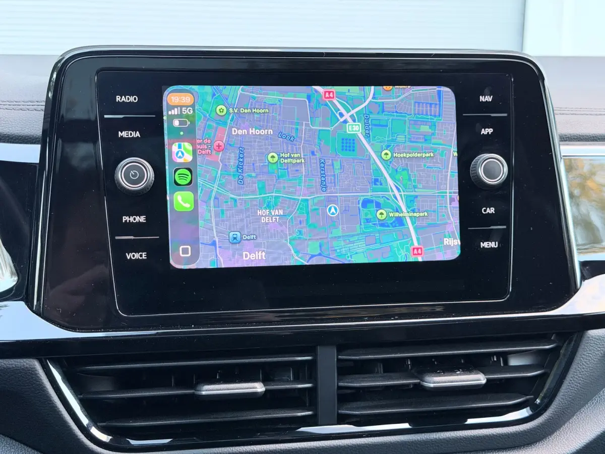 1.5 TSI R-Line Pano/Keyless/Camera
