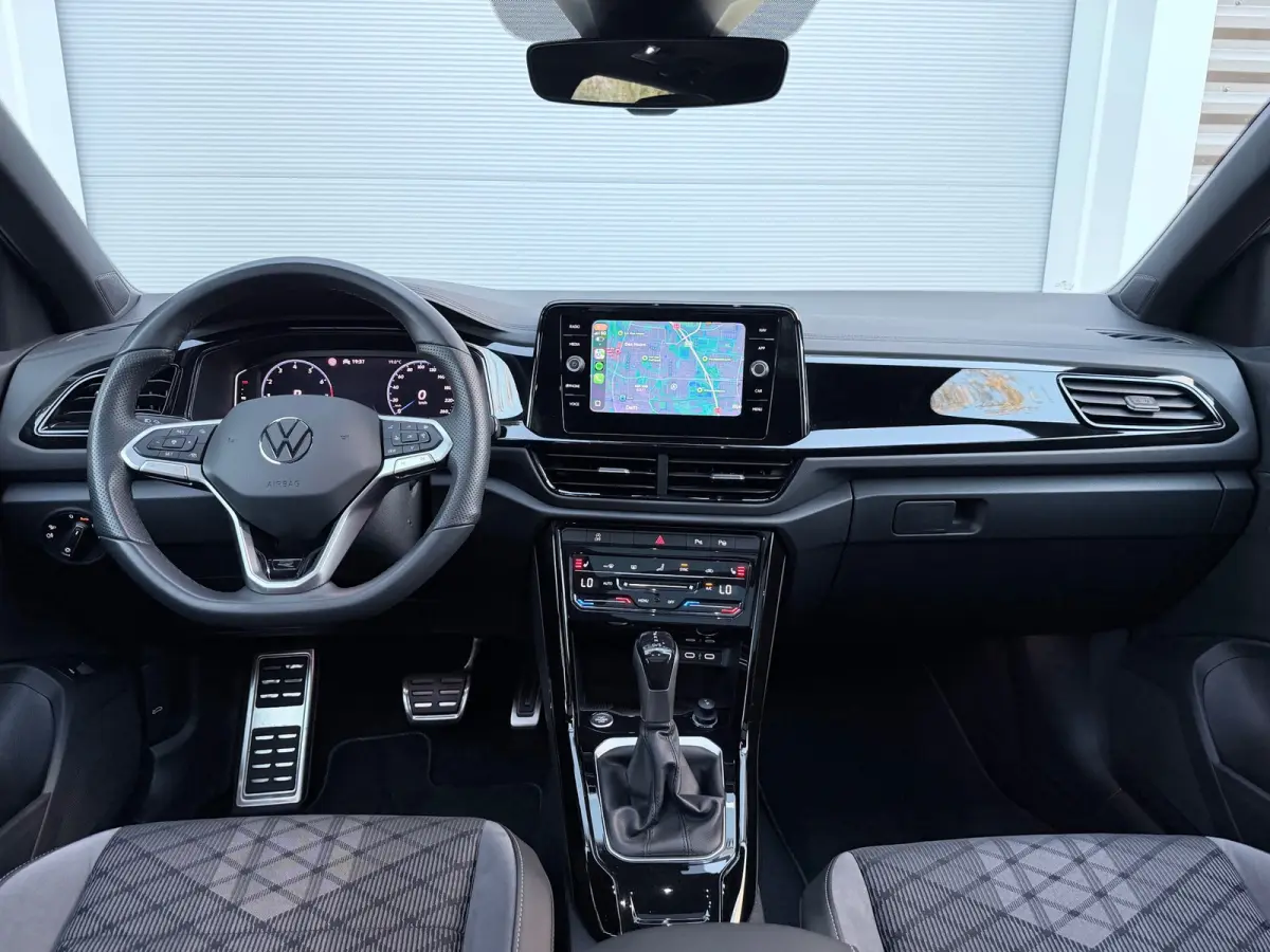 1.5 TSI R-Line Pano/Keyless/Camera