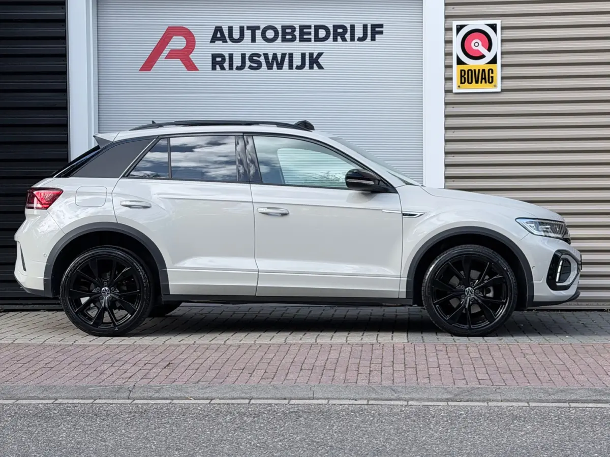 1.5 TSI R-Line Pano/Keyless/Camera